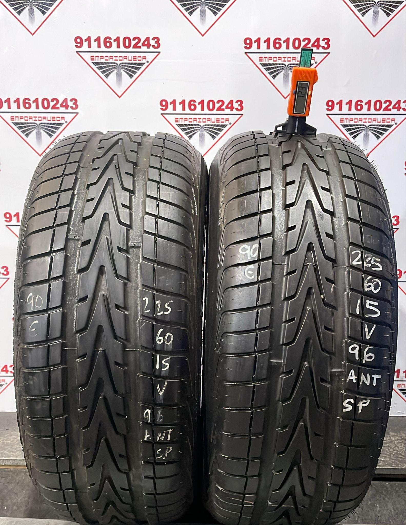 VREDESTEIN  USADO  225/60 R15 96 V